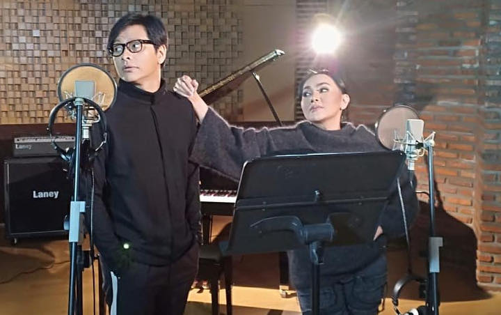 Jelang Konser Perayaan 25 Tahun Pernikahan, Ini Persiapan Armand Maulana-Dewi Gita