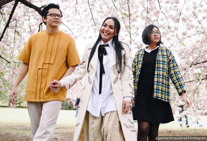 Ajak Sang Anak, Armand Maulana dan Dewi Gita Terlihat Sangat Bahagia