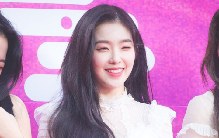 Cantiknya Kebangetan, Poster Iklan Soju Irene Red Velvet 'Jadi Rebutan' Netter