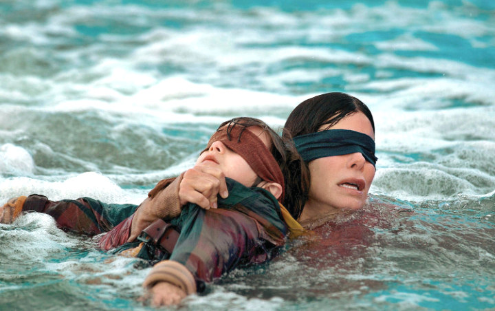 Biasa Dipuji, 'Bird Box' Mendadak Kena Kritik Akibat Hal Ini