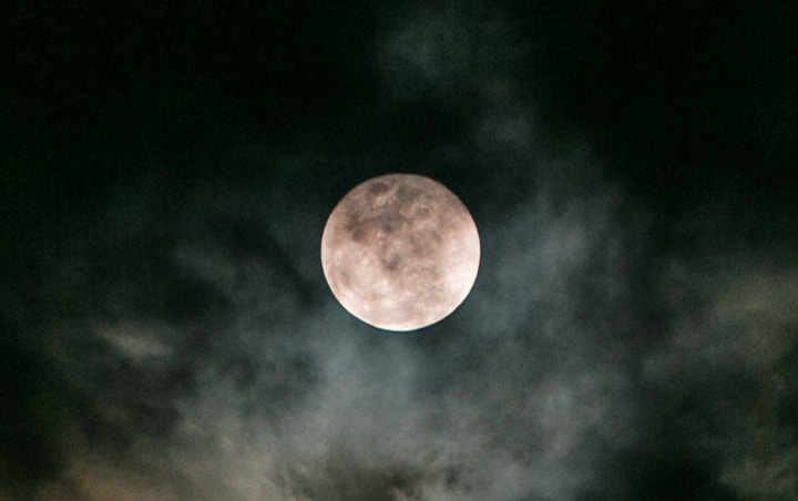 Waspada Imbas Supermoon, BMKG Peringatkan Warga Dampak Pasang Maksimum Air Laut