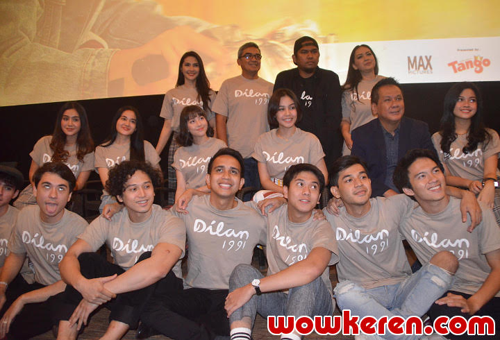 Siap Bikin Baper, Intip 6 Potret Iqbaal Ramadhan dan 