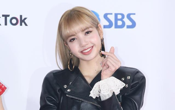 Tampil Karismatik di Pemotretan untuk Brand Mewah, Kecantikan Lisa Jadi Sorotan