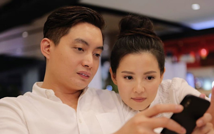Resmi Menikah Edric Tjandra dan Sang Istri Kompak Lakukan Resmi Menikah Edric Tjandra dan Sang Istri Kompak Lakukan