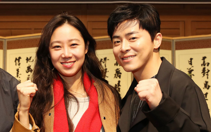 Promosikan Film Baru, Gong Hyo Jin - Jo Jung Suk Ungkap Janjinya Menjadi Pasangan Paruh Baya