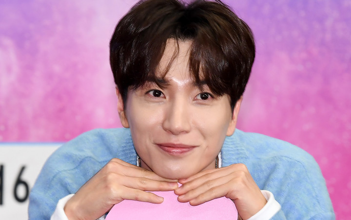 Tempuh Penerbangan 30 Jam, Leeteuk Batal Tampil Bareng SuJu di 'SMTOWN' Chili Gara-Gara Ini