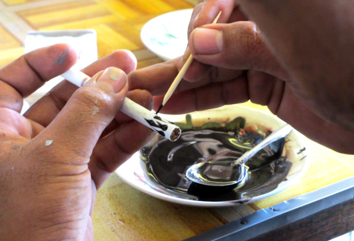 Kopi Lelet Rembang, Tampilkan Seni Ukir di Atas Rokok yang Nikmat