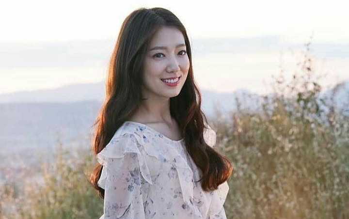 Park Shin Hye Bahas Perubahan Penampilan dan Fitur Wajah yang Tak Disukai