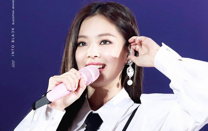 Dikasih Jennie Jepit Rambut di Konser Jakarta, Penonton Ini Berubah dari Hater Jadi Fans