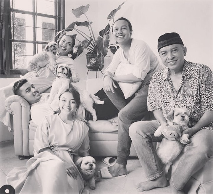Soraya Haque menunjukkan keluarganya selalu harmonis dan hidup damai
