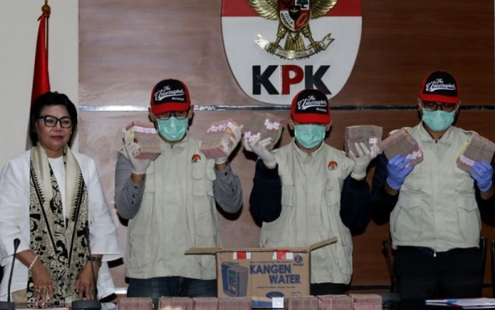 KPK Beberkan Proses OTT di Lampung, Uang Rp 1,28 Miliar untuk Bupati Mesuji Dititipkan di Toko Ban