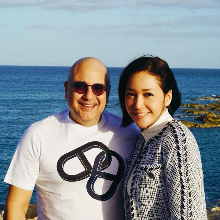 Maia Estianty dan Irwan Mussry Romantis di Los Cabos, Meksiko
