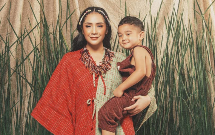 Rafathar Sempat Muntah dan Demam, Foto Unyu Terbaru Putra ...