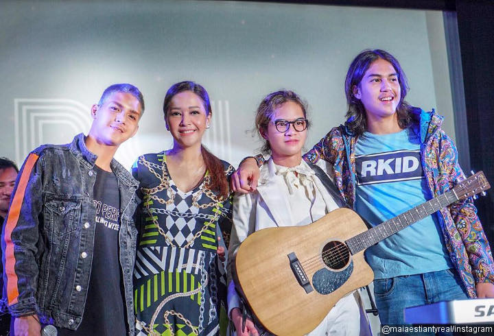 Dukung Karier Bermusik, Maia Estianty Hadiri Peluncuran Single Baru Dul