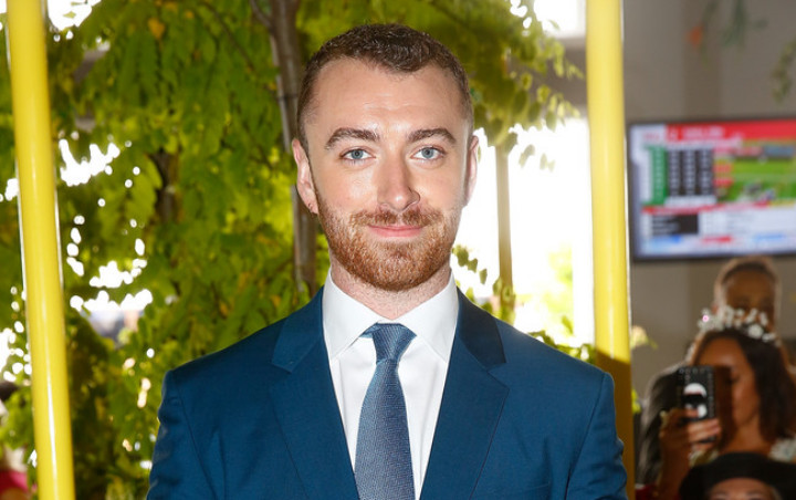 Sam Smith Mengaku Iri Melihat Pasangan Lain Usai Putus dari Brandon Flynn