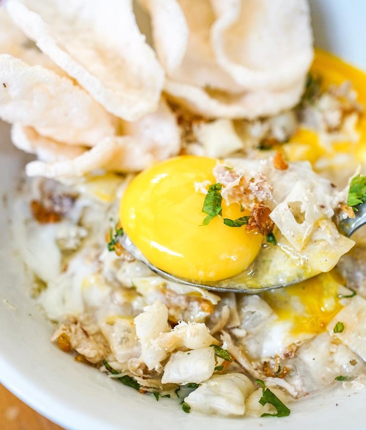 Bubur Ayam Mang Dudung Kedungdoro yang Lezat Banget