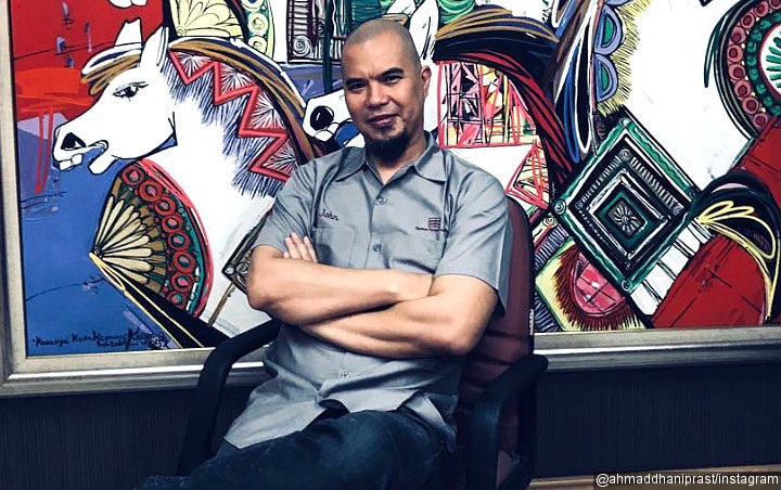 Ahmad Dhani Rela Keluar Ongkos