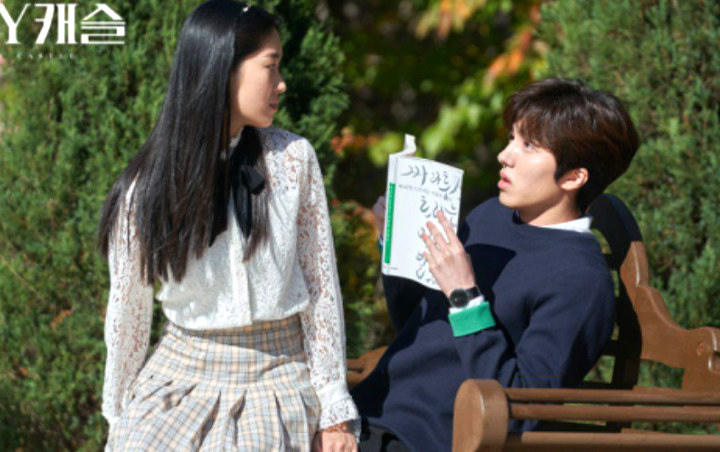 Chani Ungkap Kakinya Pincang Usai Jadi Tempat Duduk Kim Hye Yoon di 'SKY Castle'