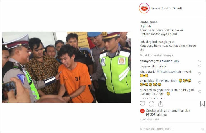 Ngamuk Hancurkan Motor saat Ditilang, Pria yang Viral Menangis Minta Maaf Sampai Cium Tangan Polisi