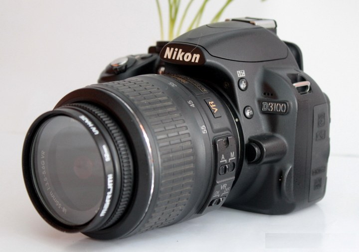 Nikon D3100 dengan Harga Rp 3.200.000