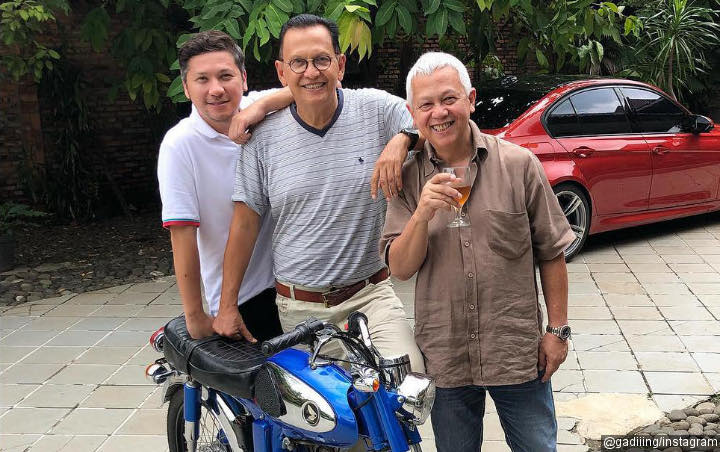 Gading Pamerkan Foto Masa Muda Roy Marten, Wajah Kembar Tapi Beda Bikin Syok