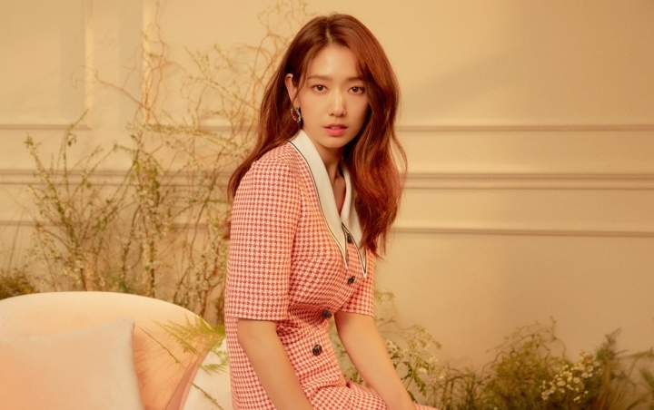 Park Shin Hye Dipuji Makin Cantik dengan Rambut Pendek