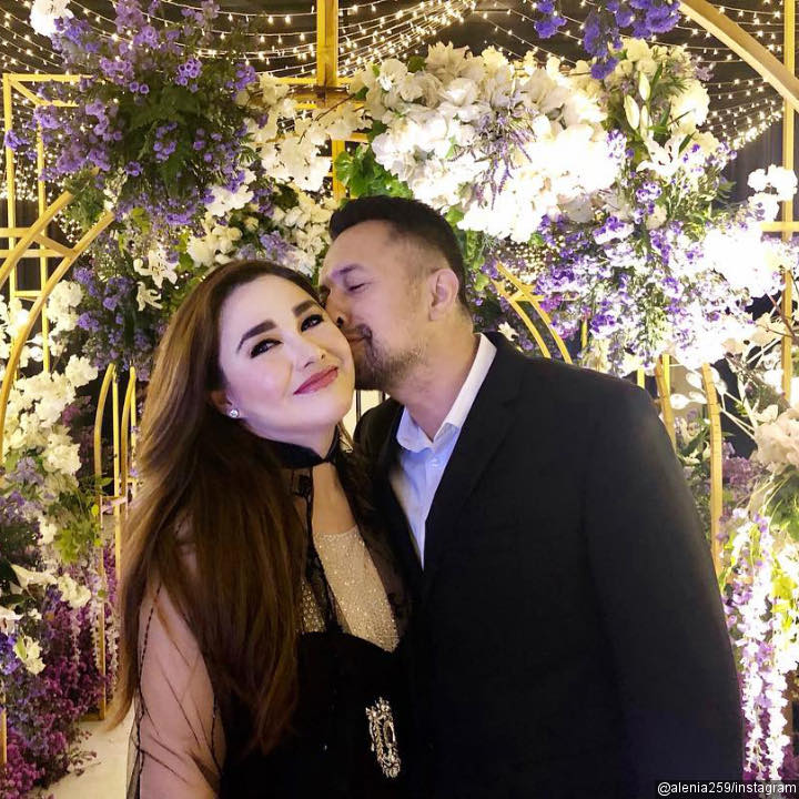Nia Zulkarnaen dan Ari Sihasale, 16 Tahun Menikah