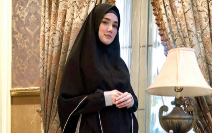 Mulan Jameela Mewek Disindir Jual Iba ke Publik, Curhat ke Umi Pipik Kembali Banjir Hujatan Pelakor