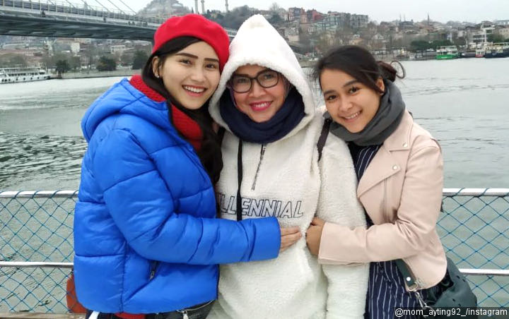 Ibu Ayu Ting Ting Ramai Ditegur Netter Gara-Gara Tulis Doa 