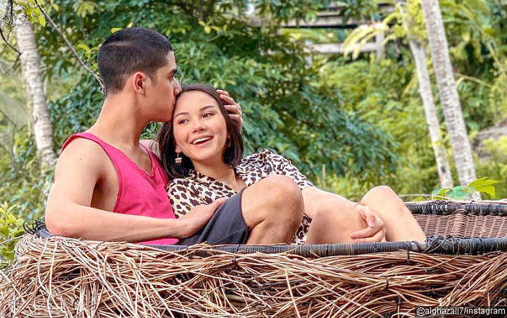 Al Ghazali 'Nakal' Pamer Video Dancer Seksi Usai Kasari Pacar, 'Reaksi' Alyssa Menohok Ancam Putus?