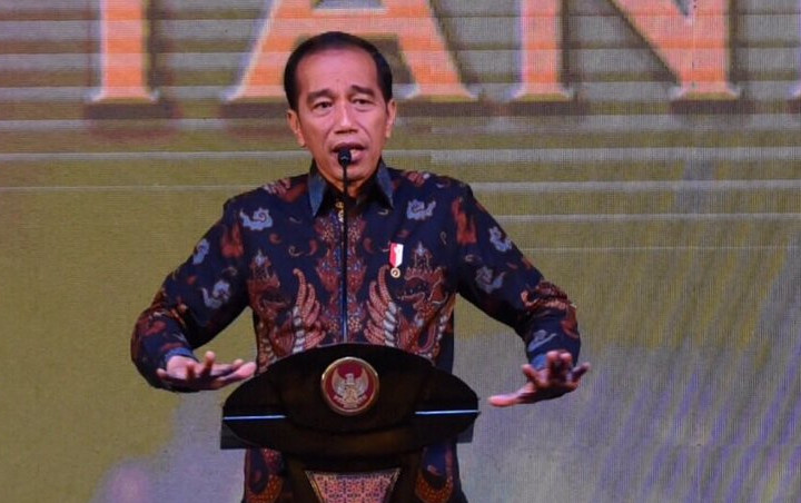 Jokowi Tak Marah Soal Cuitan 'Presiden Baru' dan Minta Hentikan Tagar #uninstallbukalapak