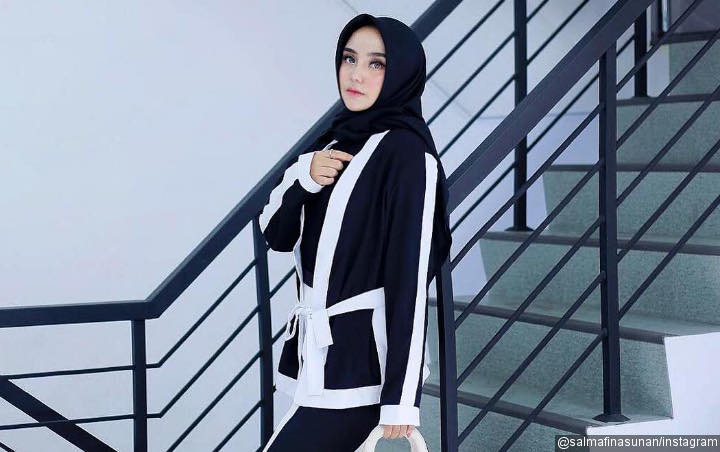 Kini Dilepas, Yuk Intip Lagi 8 Potret Cantik Salmafina Sunan Saat Masih Berhijab