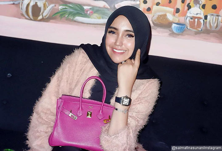 Salmafina Cantik Bak Sosialita Muda