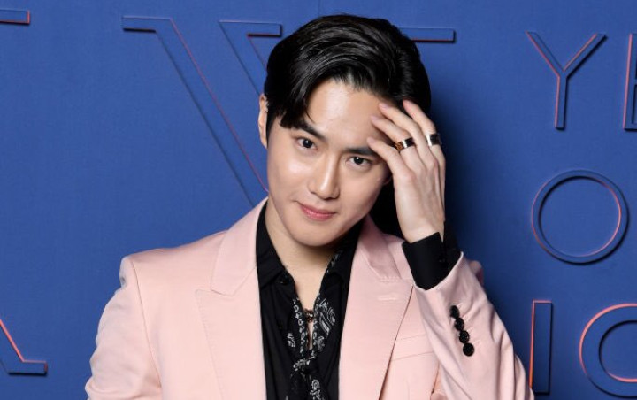 Penampilan Ganteng Suho EXO Bikin Heboh Fashion Show BVLGARI di Roma