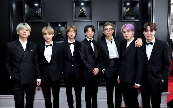 Gara-Gara BTS Brand Mobil yang Tunjuk Mereka Jadi Model Gara-Gara BTS Brand Mobil yang Tunjuk Mereka Jadi Model