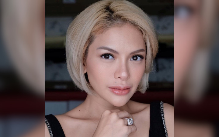 Nikita Mirzani Pamer Foto Seksi Punggung Mulus Bertato, Lagi-Lagi Tuai Kontroversi