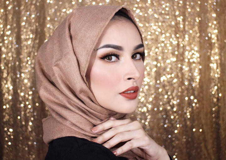 Angel Qulbiah Terjun ke Dunia YouTube Sebagai Beauty Vlogger