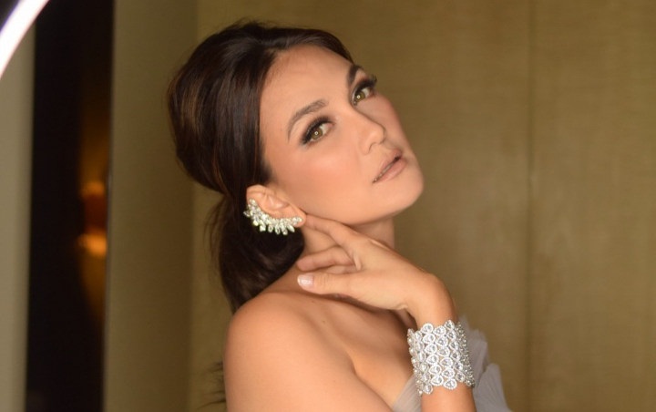 Heboh Kabar Nikah Syahrini, Luna Maya Ramai Diminta Hapus Foto Mesra dengan Reino Barack