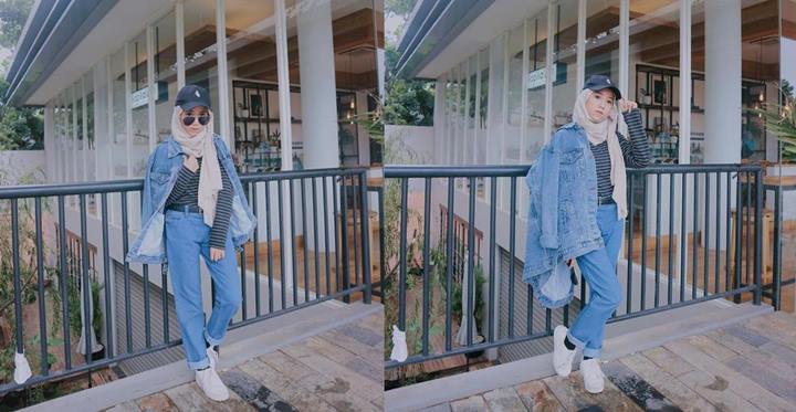 Tampil Kasual dengan Jaket Jeans dan Topi