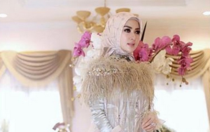 Ucap Selamat ke Syahrini Unggah Foto Ini, Hengki Kawilarang Bocorkan Gaun Pengantin?