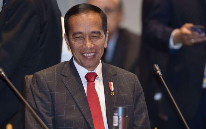 Jokowi Soal Kampanye Hitam: Katanya Pemerintah Melarang Azan, Masuk Logika Enggak?