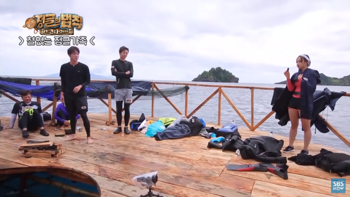 'Law of the Jungle' Bertahan Hidup di Laut Pulau Mahoro, Manado