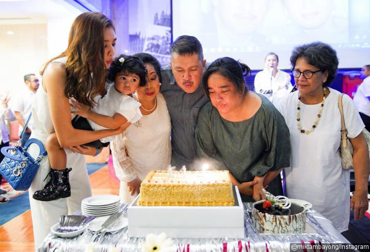 Mikha Tambayong Rayakan Anniversary Kedua Orangtuanya