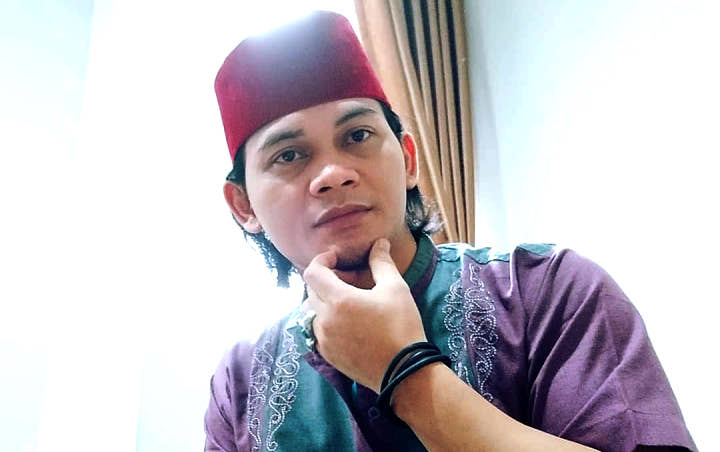 Heboh Isu Foto Artis CJ di Ranjang Kamar Andi Arief, Mbah Mijan Kepo Bongkar Prediksi Mengejutkan