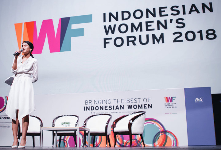 Berpengalaman Sebagai Pembicara di Forum Nasional dan Internasional