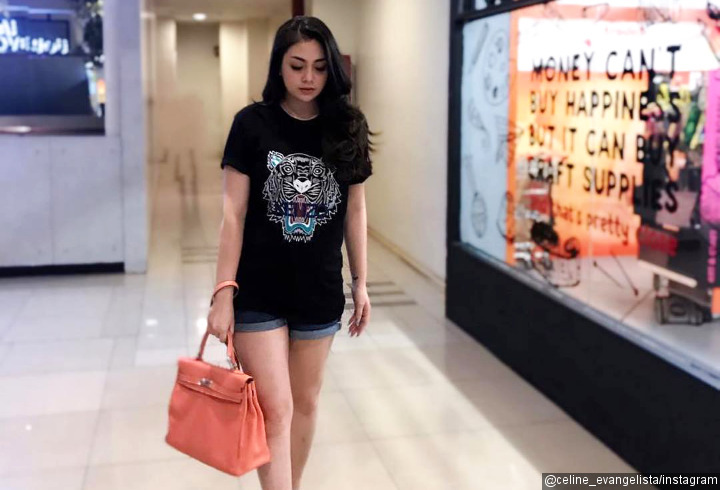 Simpel dan Casual Saat Jalan-Jalan di Mall