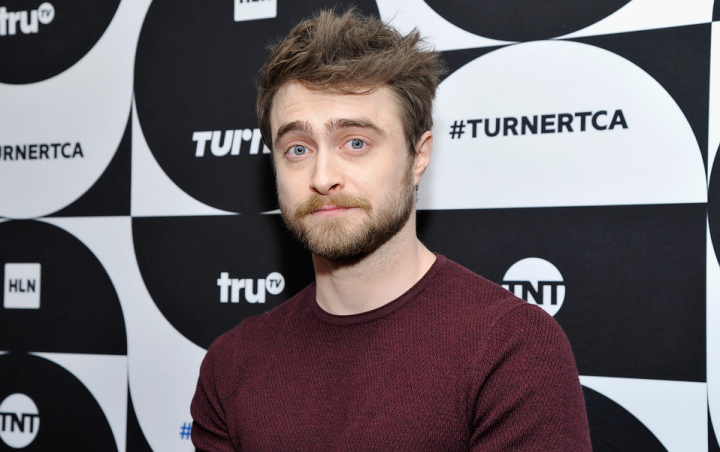 Daniel Radcliffe Bikin Pangling di Lokasi Syuting 'Escape from Pretoria'