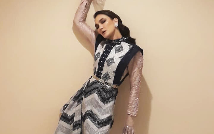 Luna Maya Anti Galau Galau Club, Intip 6 Foto Berkelas Saat Hadiri IMA Awards 2019