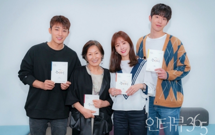 Nam Joo Hyuk, Han Ji Min dan Son Ho Joon Bikin Gemas di Behind the Scene 'The Light in Your Eyes'