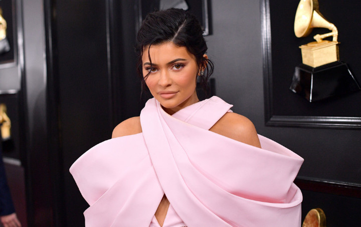 Kylie Jenner Lagi Lagi Dirumorkan Hamil Anak Kedua Gara Gara Unggah